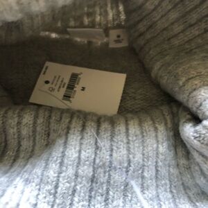 GAP Gray Ribbed Turtleneck Sweater